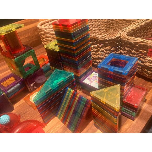 Magnetic Tiles + Pipe Set TONS of pieces Pre-owned Playmags + Lukat Brands - Picture 4 of 16